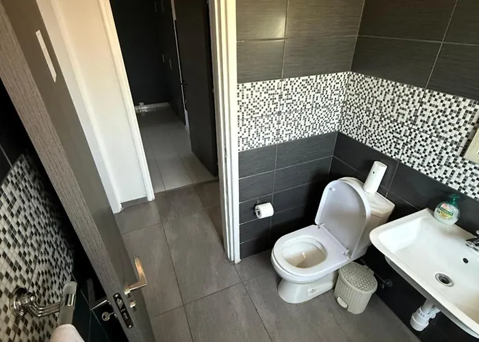 Appartamento Leontiou 44